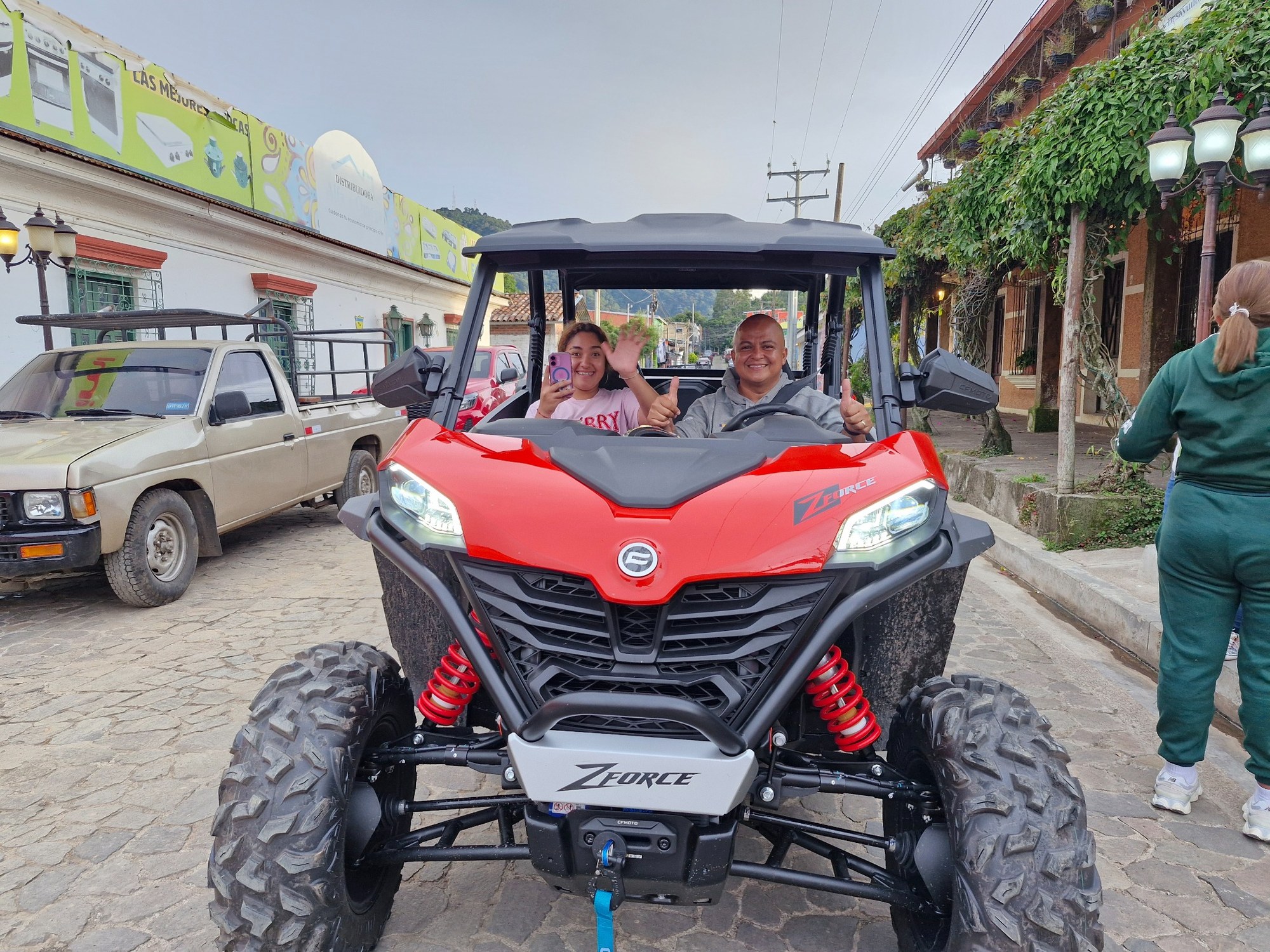 Buggy ZFORCE durante un recorrido turístico en Apaneca