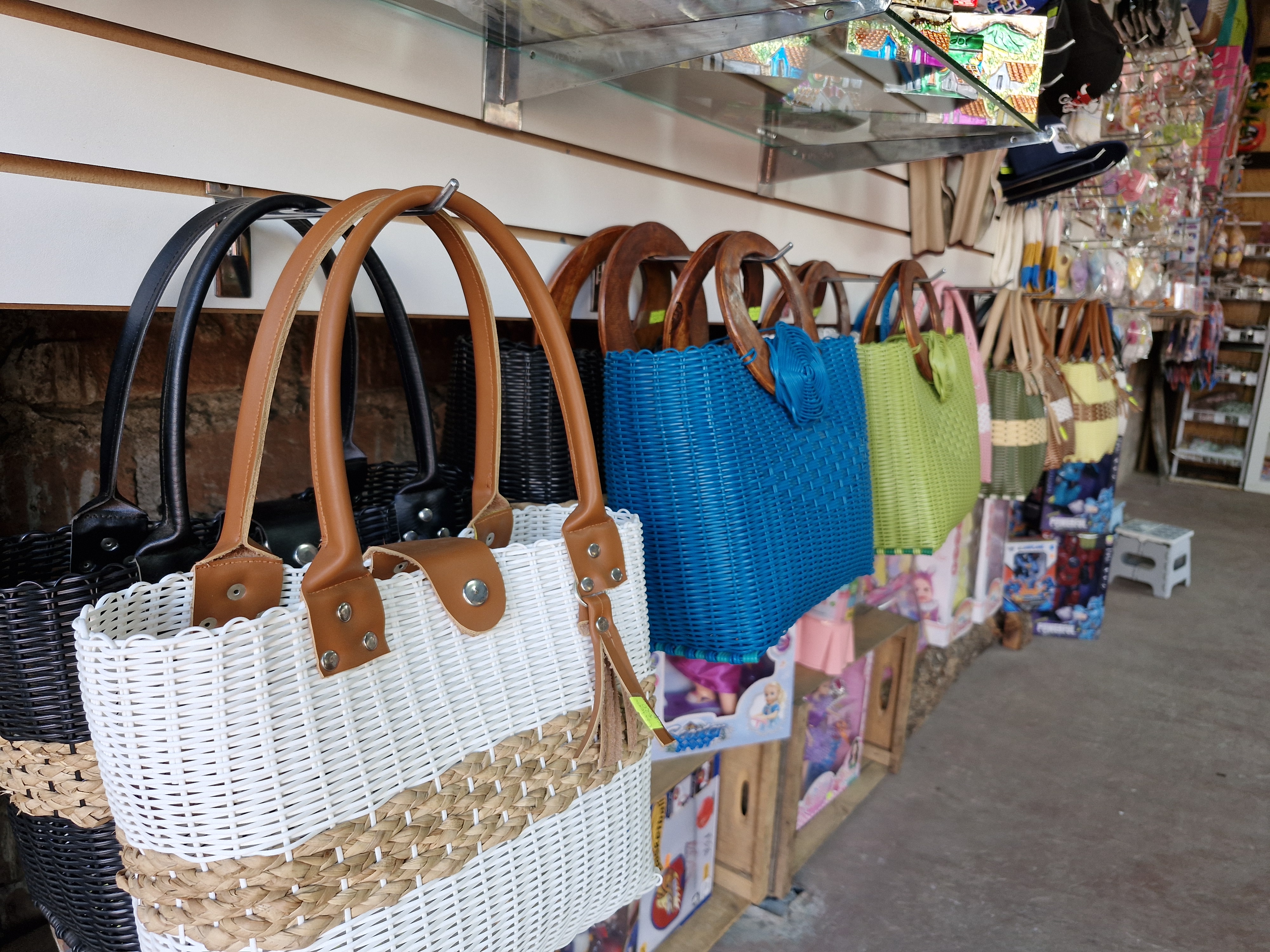 Bolsos artesanales en boutique