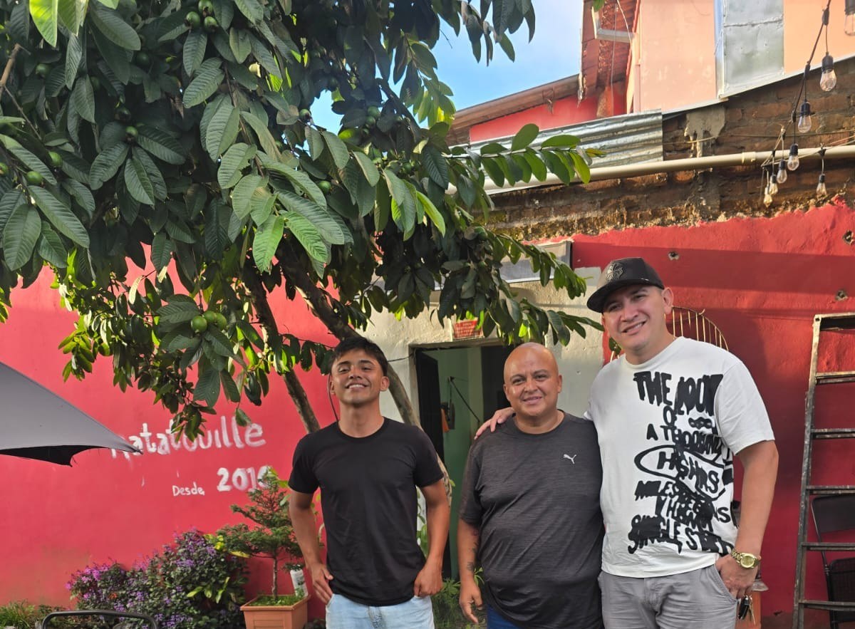Visitantes disfrutando Ratatouille Tours Apaneca